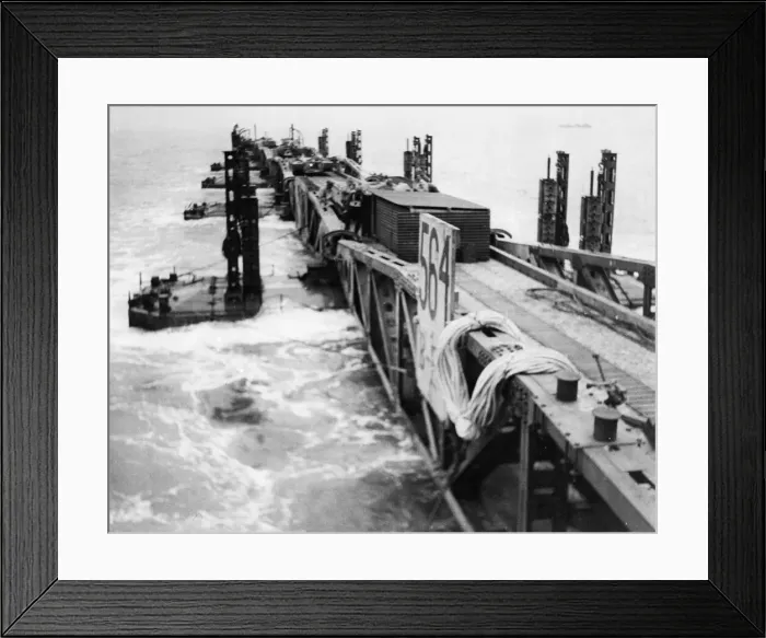 Framed Print : The Mulberry B harbour Port Winston'pre-fabricated port at Gold Beach Framed Print : The Mulberry B harbour Port Winston'pre-fabricated port at Gold Beach