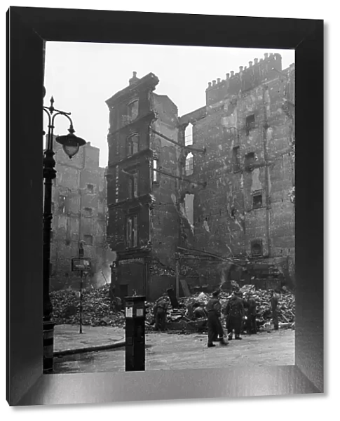 Bomb damaged Newgate, London, during the Blitz, World War Two. Circa 1940