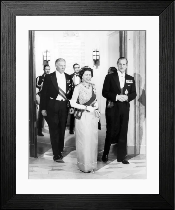 Framed Print : Queen Elizabeth II and Prince Philip arrival at the state banquet in Malta Framed Print : Queen Elizabeth II and Prince Philip arrival at the state banquet in Malta