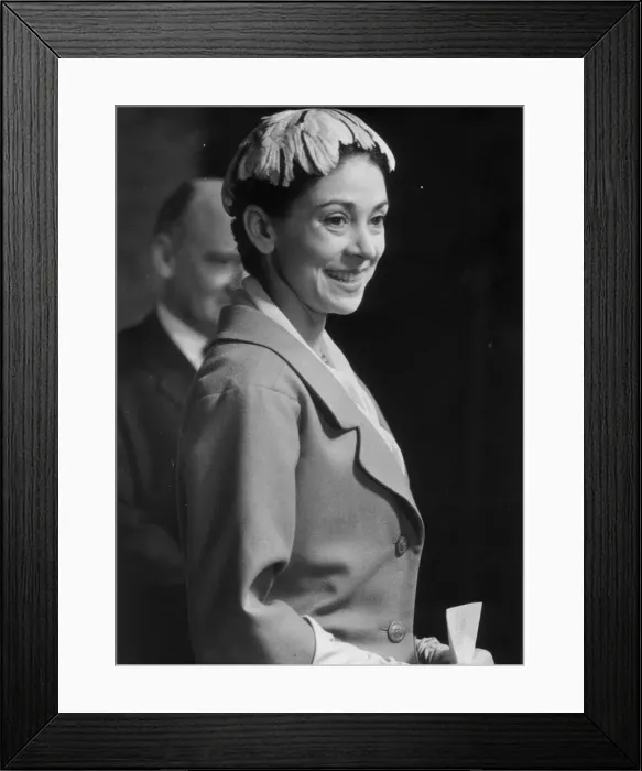 Framed Print : MARGOT FONTEYN MAKES HER OPENING SPEECH - MAY 1958 - 01  /  05  /  1958
