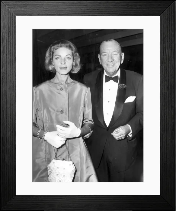 Framed Print : LAUREN BACALL AND NOEL COWARD IN JULY 1959