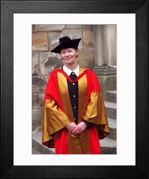 Framed Print : GLENDA JACKSON AT DURHAM UNIVERSTITY 13 / 05 / 1992 Framed Print : GLENDA JACKSON AT DURHAM UNIVERSTITY 13 / 05 / 1992