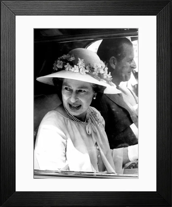 Framed Print : The Queen and Duke of Edinburgh in back of car - July 1979 Framed Print : The Queen and Duke of Edinburgh in back of car - July 1979