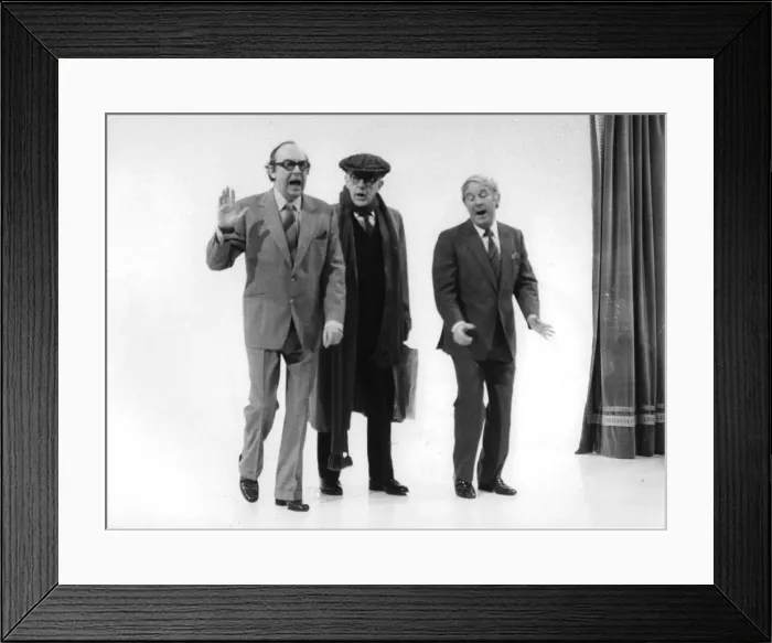 Framed Print : Alec Guinness with Morecambe and Wise, filming their Christmas TV Special - December 1980 Framed Print : Alec Guinness with Morecambe and Wise, filming their Christmas TV Special - December 1980