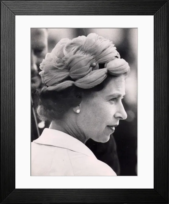 Framed Print : The Queen at London Airport wearing hat - August 1959 03  /  08  /  1959