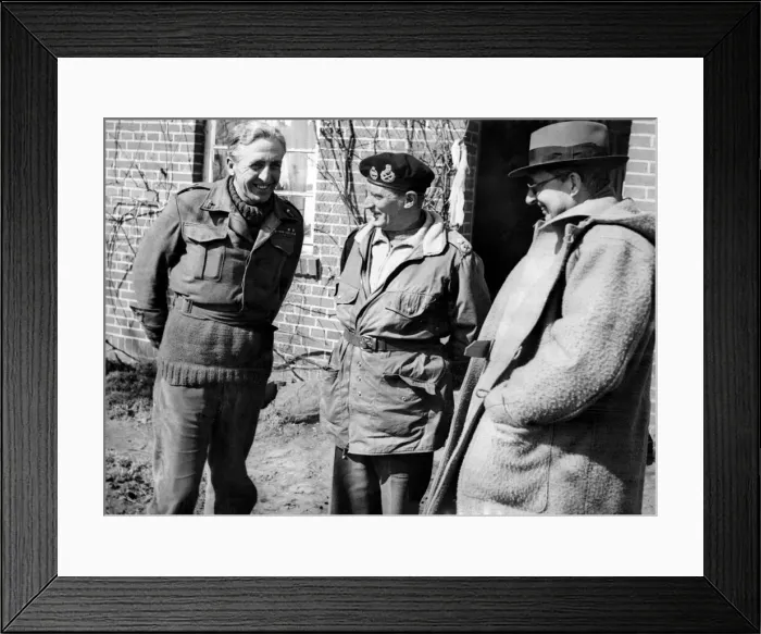 Framed Print : Sir James Grigg, the British Minister for War, visits British troops in Western Germany Framed Print : Sir James Grigg, the British Minister for War, visits British troops in Western Germany