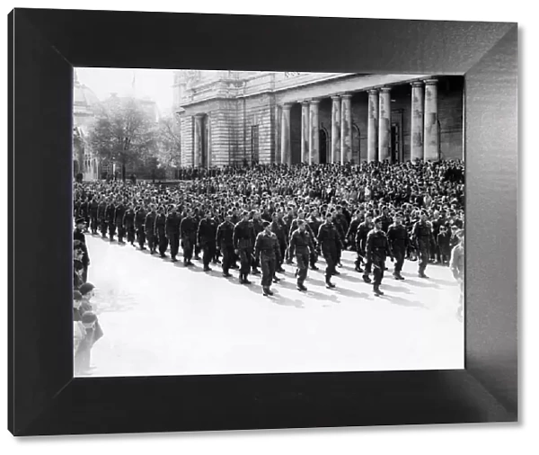 Glamorgan Home Guard parading past the City Hall, Cardiff for a Thanksgiving