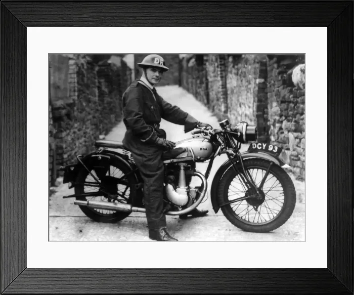 Framed Print : Despatch rider Bill Jenkins before his ride of terror through the streets of Swansea Framed Print : Despatch rider Bill Jenkins before his ride of terror through the streets of Swansea