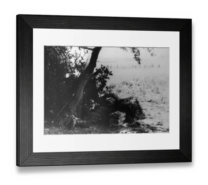 Framed Print : British troops in France. Highlanders in the front line. Circa June 1940 Framed Print : British troops in France. Highlanders in the front line. Circa June 1940