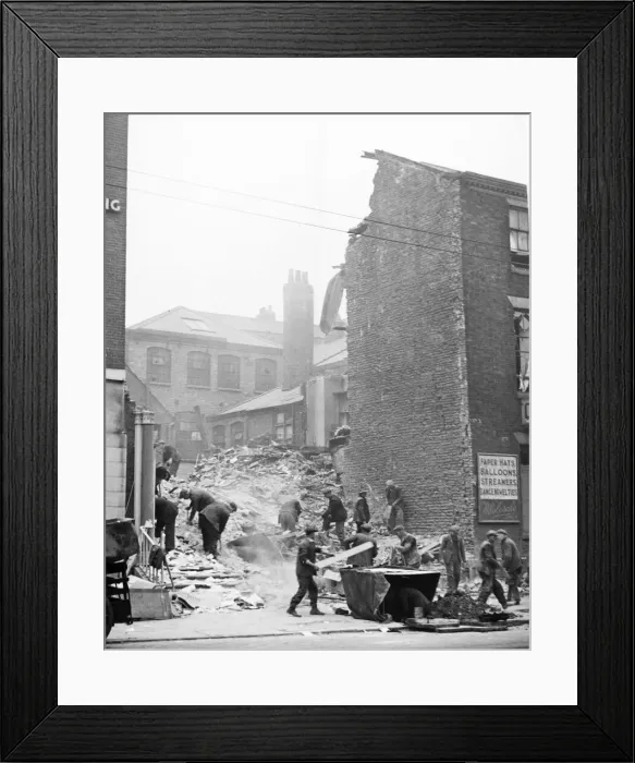 Framed Print : Hull, Yorkshire, during The Blitz. Picture shows George Street, Hull