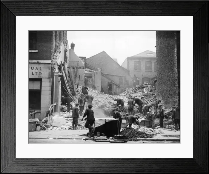 Framed Print : Hull, Yorkshire, during The Blitz. Picture shows George Street, Hull Framed Print : Hull, Yorkshire, during The Blitz. Picture shows George Street, Hull