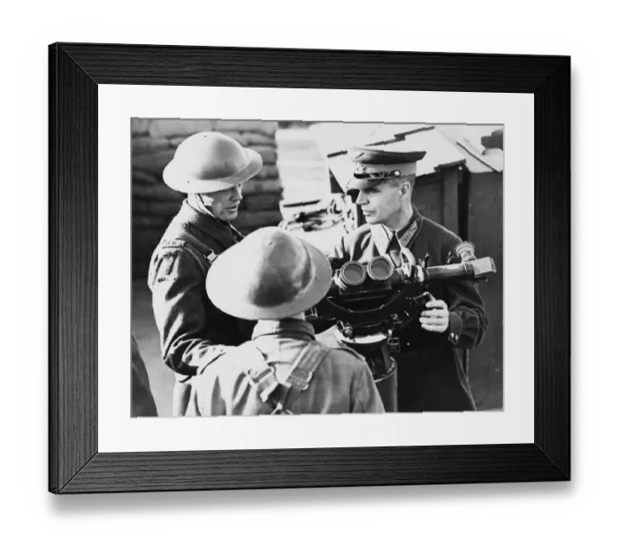 Framed Print : RUSSIAN OFFICERS INSPECT A. A DEFENCES. A number of Russian service officers