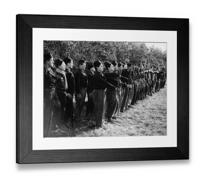 Framed Print : MEN OF THE MAQUIS - IMAGE SHOWING FRENCH GUERRILLAS FIGHTING IN THE HAUTE SAVOIE Framed Print : MEN OF THE MAQUIS - IMAGE SHOWING FRENCH GUERRILLAS FIGHTING IN THE HAUTE SAVOIE