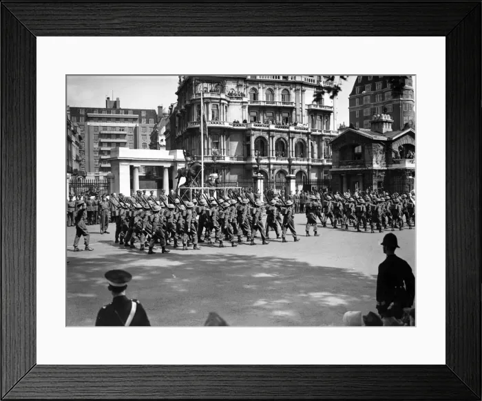 Framed Print : The 4th Home Guard anniversary. Detachment of 3rd City of London Home Guards Parade in