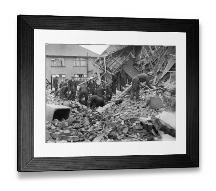 Framed Print : The Liverpool Blitz. An un named street in Liverpool. Merseyside