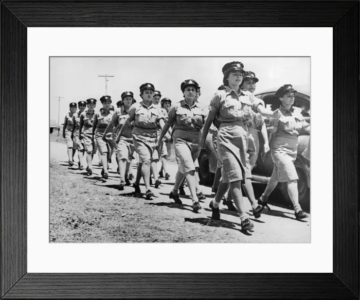 Framed Print : The Womens Auxiliary Air Force (WaF) in The Middle East