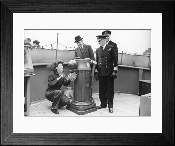 Framed Print : Small Ships Pool. Nellie Crammond, an electrician who helped too fit out the Dunlin Framed Print : Small Ships Pool. Nellie Crammond, an electrician who helped too fit out the Dunlin