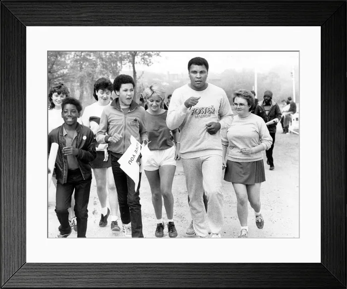 Framed Print : Muhammad Ali goes for a run around Edgbaston Reservoir with students from Edgbaston Framed Print : Muhammad Ali goes for a run around Edgbaston Reservoir with students from Edgbaston