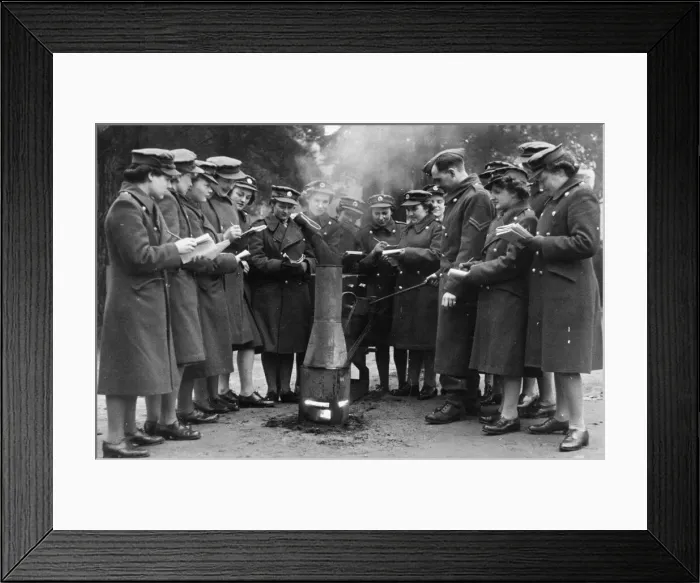 Framed Print : Military School of Hygiene. ATS (The Auxiliary Territorial Service Framed Print : Military School of Hygiene. ATS (The Auxiliary Territorial Service