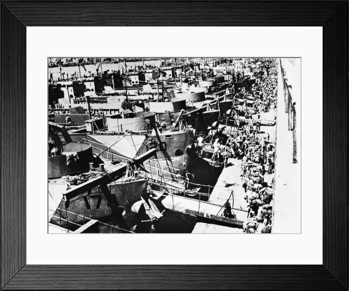 Framed Print : British troops boarding invasion craft at Catania, Sicily. 5th September 1943 Framed Print : British troops boarding invasion craft at Catania, Sicily. 5th September 1943