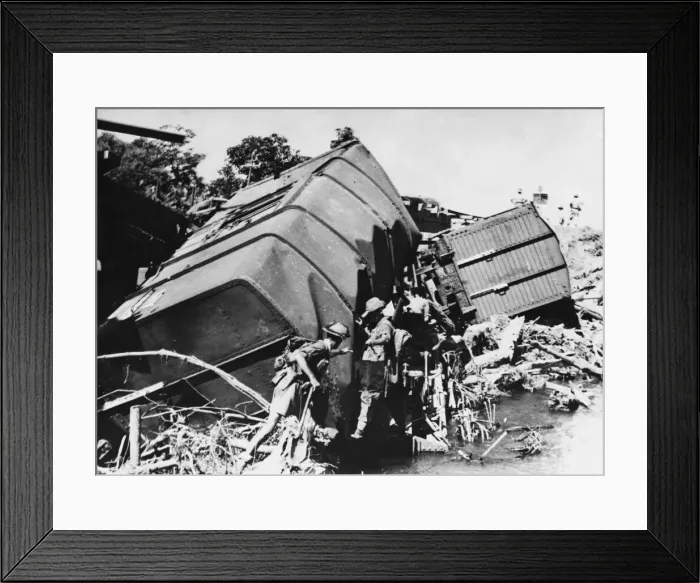 Framed Print : The advance to Mawlu, Burma. Men of the Royal Scots Fusiliers