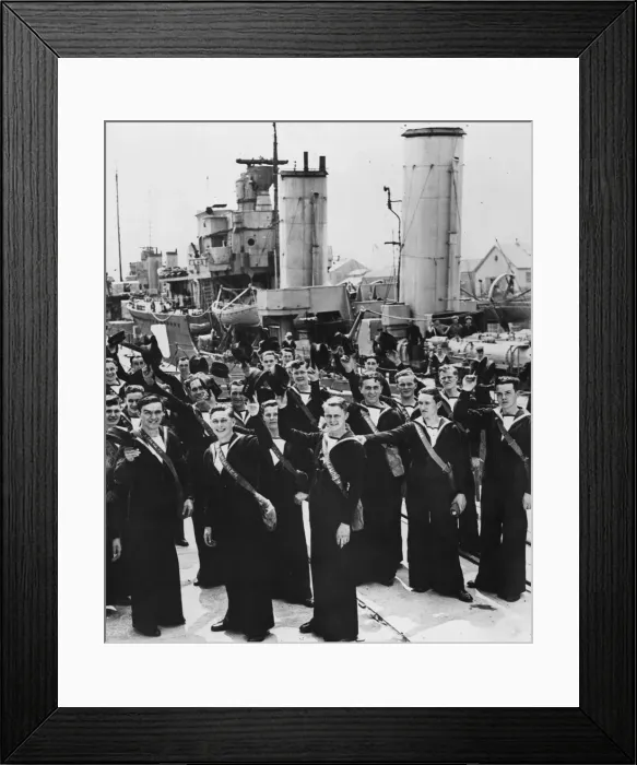 Framed Print : RCN sailors ashore from one of the first Canadian destroyers to arrive in Britain Framed Print : RCN sailors ashore from one of the first Canadian destroyers to arrive in Britain