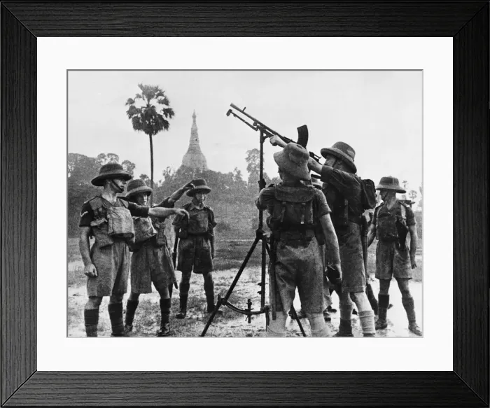 Framed Print : British Troops at the Shwedagon Pagoda (Shwedagon Zedi Daw) in Burma Framed Print : British Troops at the Shwedagon Pagoda (Shwedagon Zedi Daw) in Burma