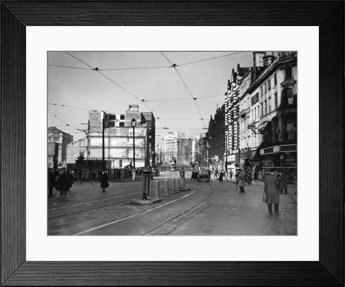 Framed Print : Lord Street, Liverpool, Merseyside. Picture taken 7th May 1943 Framed Print : Lord Street, Liverpool, Merseyside. Picture taken 7th May 1943