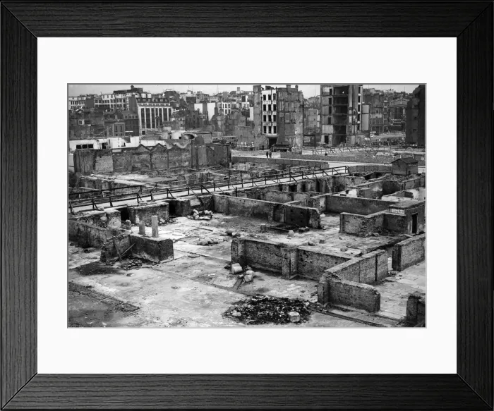 Framed Print : Damage caused by Nazi air raids in London. September 1944 Framed Print : Damage caused by Nazi air raids in London. September 1944