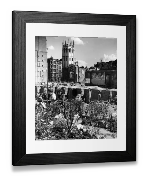 Framed Print : St Alban Church, Wood Street, damaged by bombing in the blitz in 1940. September 1943