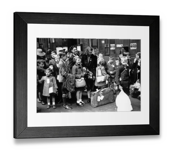Framed Print : Evacuees at a London station. Circa 1939 Framed Print : Evacuees at a London station. Circa 1939