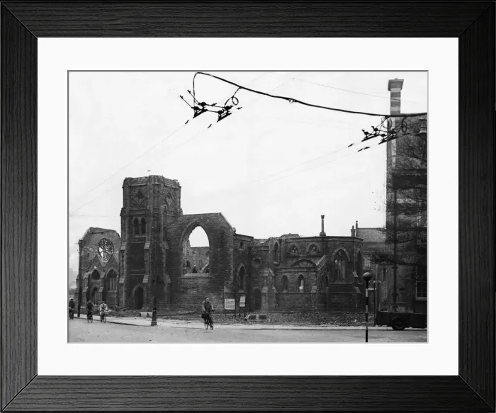 Framed Print : The ruined shell of St Andrews Presbyterian Church stands at the corner of Prospect