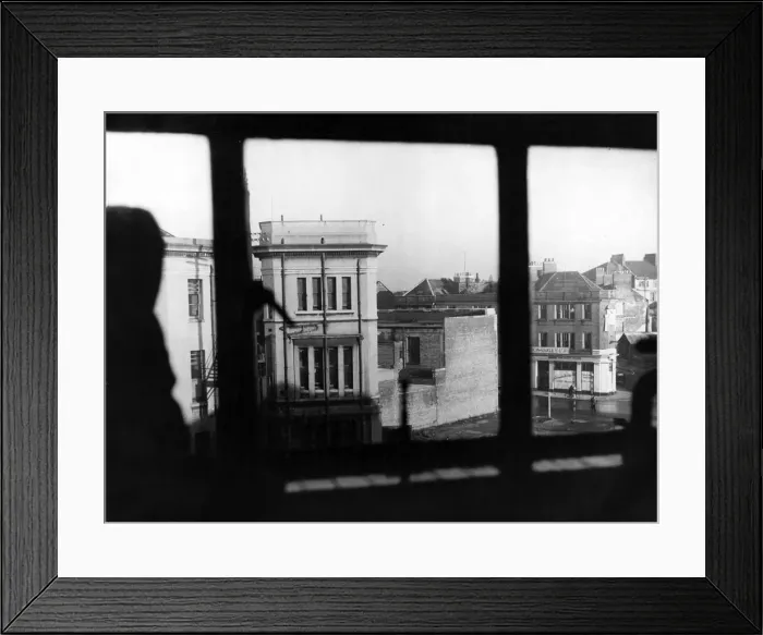 Framed Print : Scenes in Hull, the most severely damaged British city or town during the Second World Framed Print : Scenes in Hull, the most severely damaged British city or town during the Second World