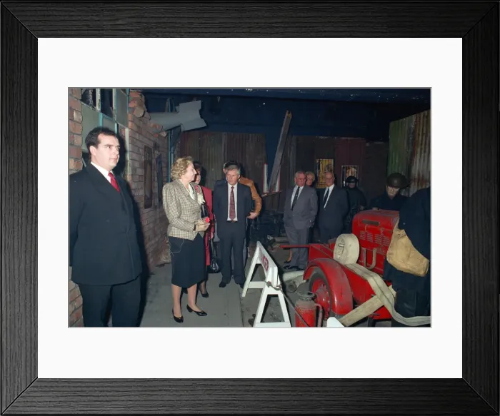 Framed Print : Dame Vera Lynn opens a Blitz Experience exhibition at Coventry Framed Print : Dame Vera Lynn opens a Blitz Experience exhibition at Coventry