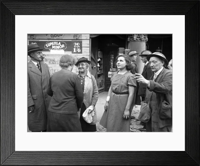 Framed Print : Aftermath of a V2 bomb, City Road, London. Circa 1941
