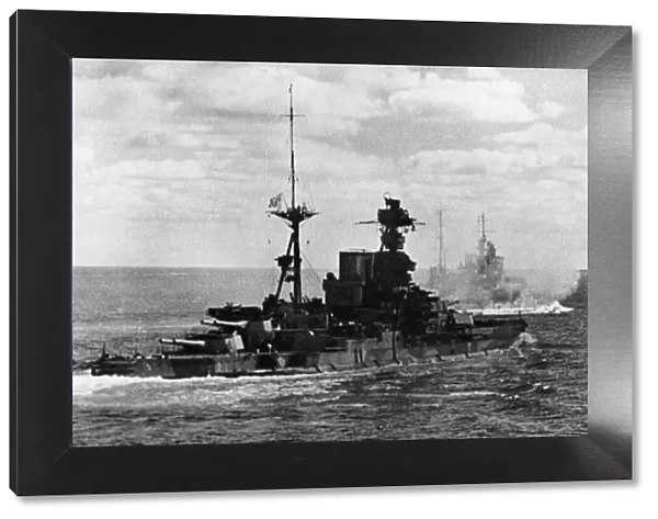 Royal Navy Queen Elizabeth-class battleship HMS Barham at sea during the Second World