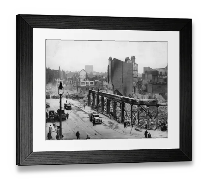 Framed Print : Liverpool, Merseyside, in The Blitz. Picture taken circa1st June 1941