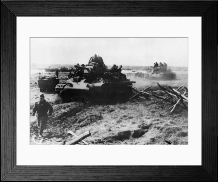 Framed Print : Soviet Red Army offensive on the Karelian Front. On 10th June Russian troops Framed Print : Soviet Red Army offensive on the Karelian Front. On 10th June Russian troops