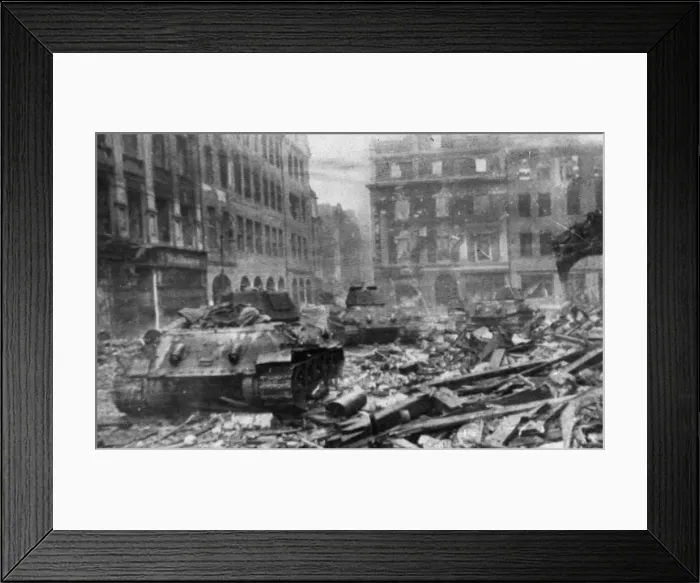 Framed Print : Oh 24th February 1945, Red Army troops of the 1st White Russian Front Framed Print : Oh 24th February 1945, Red Army troops of the 1st White Russian Front