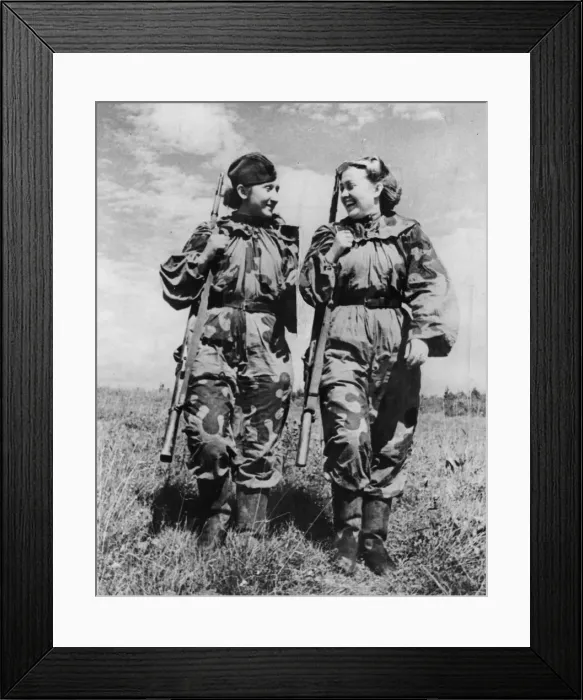 Framed Print : Volunteer women snipers of the Soviet Red Army R Skyrpnikova (right) and O Framed Print : Volunteer women snipers of the Soviet Red Army R Skyrpnikova (right) and O