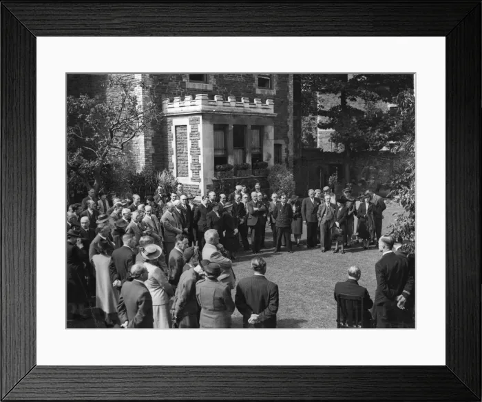 Framed Print : Picture shows the opening of a hostel in Cardiff for the Free French Seaman