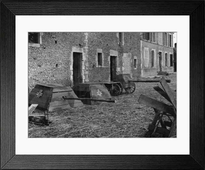 Framed Print : Allied forces in Northern France following the invasion of Normandy in the Second World