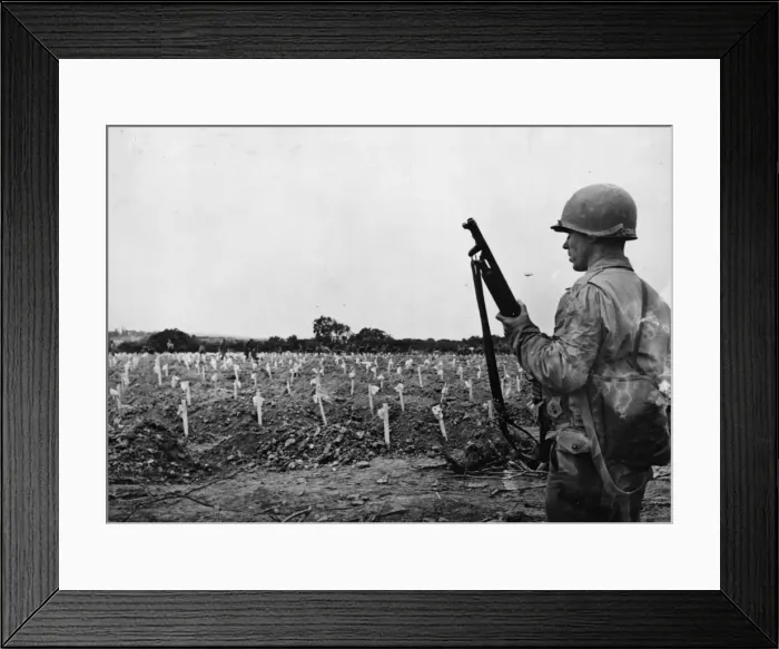 Framed Print : Allied forces in Northern France following the invasion of Normandy in the Second World Framed Print : Allied forces in Northern France following the invasion of Normandy in the Second World