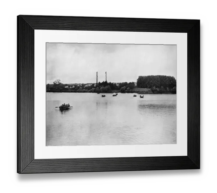 Framed Print : Allied forces in Northern France following the invasion of Normandy in the Second World Framed Print : Allied forces in Northern France following the invasion of Normandy in the Second World