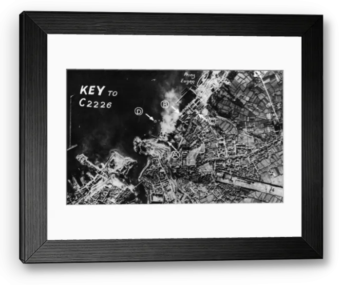 Framed Print : Heavy aircraft of RAF Bomber Command - Stirlings, Halifax