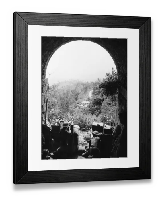 Framed Print : R. A. F. regiment in the front line in Italy Second World War. 2nd June 1944 Framed Print : R. A. F. regiment in the front line in Italy Second World War. 2nd June 1944