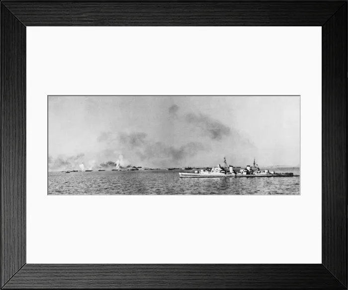 Framed Print : Royal Navy supports landing at Anzio. 3rd February 1944 Framed Print : Royal Navy supports landing at Anzio. 3rd February 1944