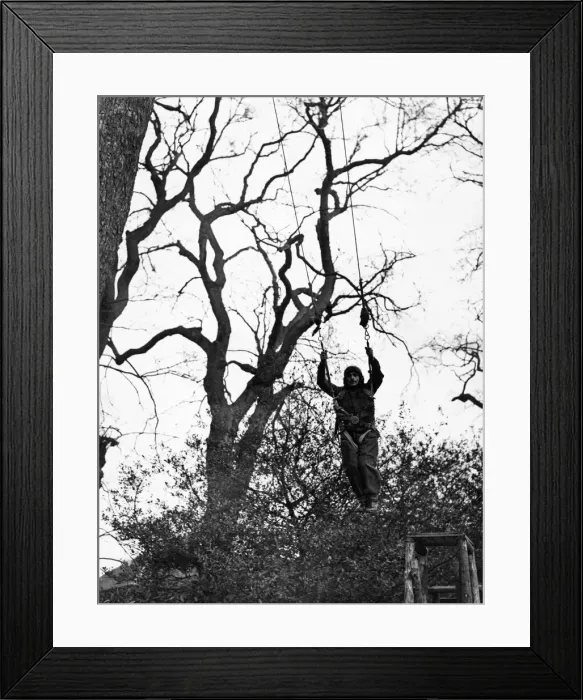 Framed Print : Polish paratroopers train in Scotland. Polish forces has joined up with the RAF in Framed Print : Polish paratroopers train in Scotland. Polish forces has joined up with the RAF in
