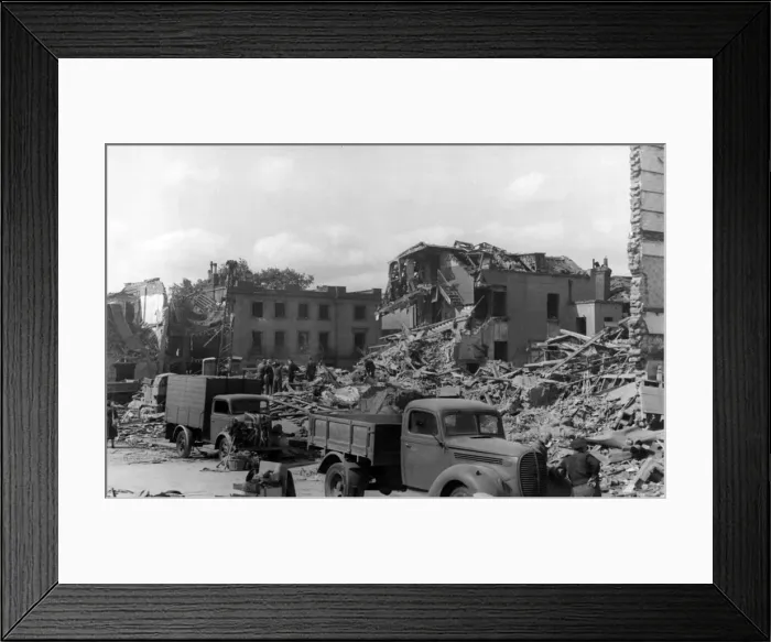 Framed Print : Scene at an incident during last nights attack by German pilotless aircraft on Southern Framed Print : Scene at an incident during last nights attack by German pilotless aircraft on Southern