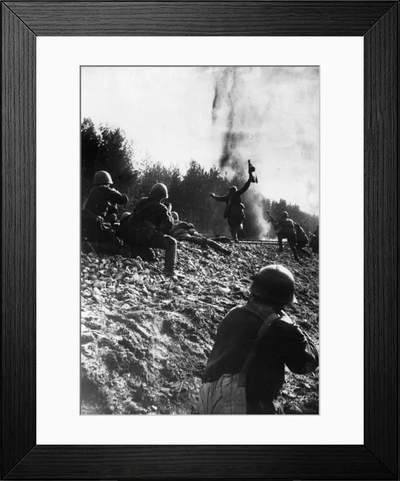 Framed Print : Soldiers of the Soviet Red Army defending a railway line during fierce fighting against